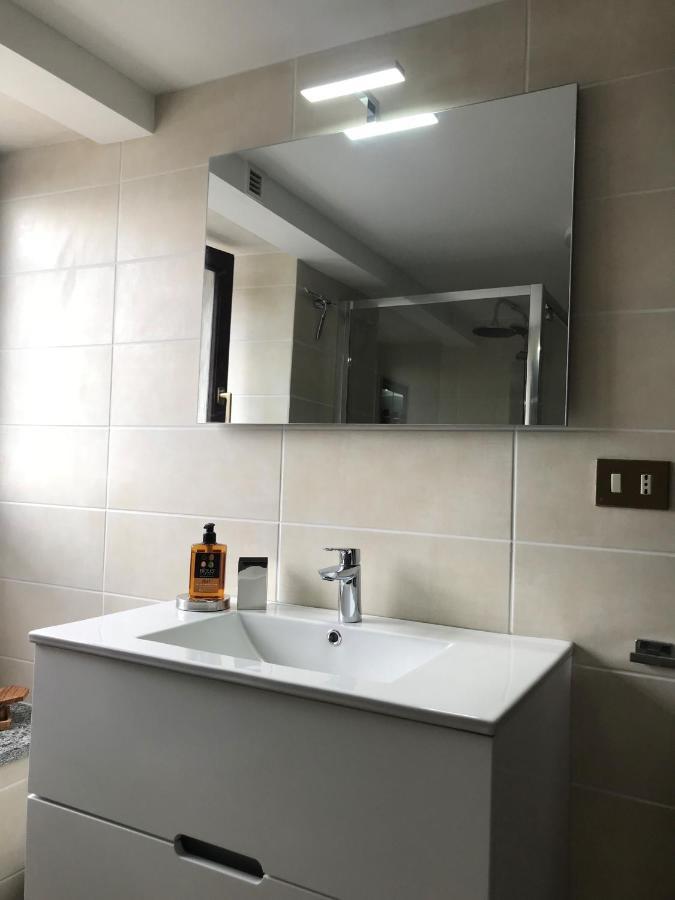 La Playa Cottage Con Spiaggia Privata Pettenasco Luaran gambar