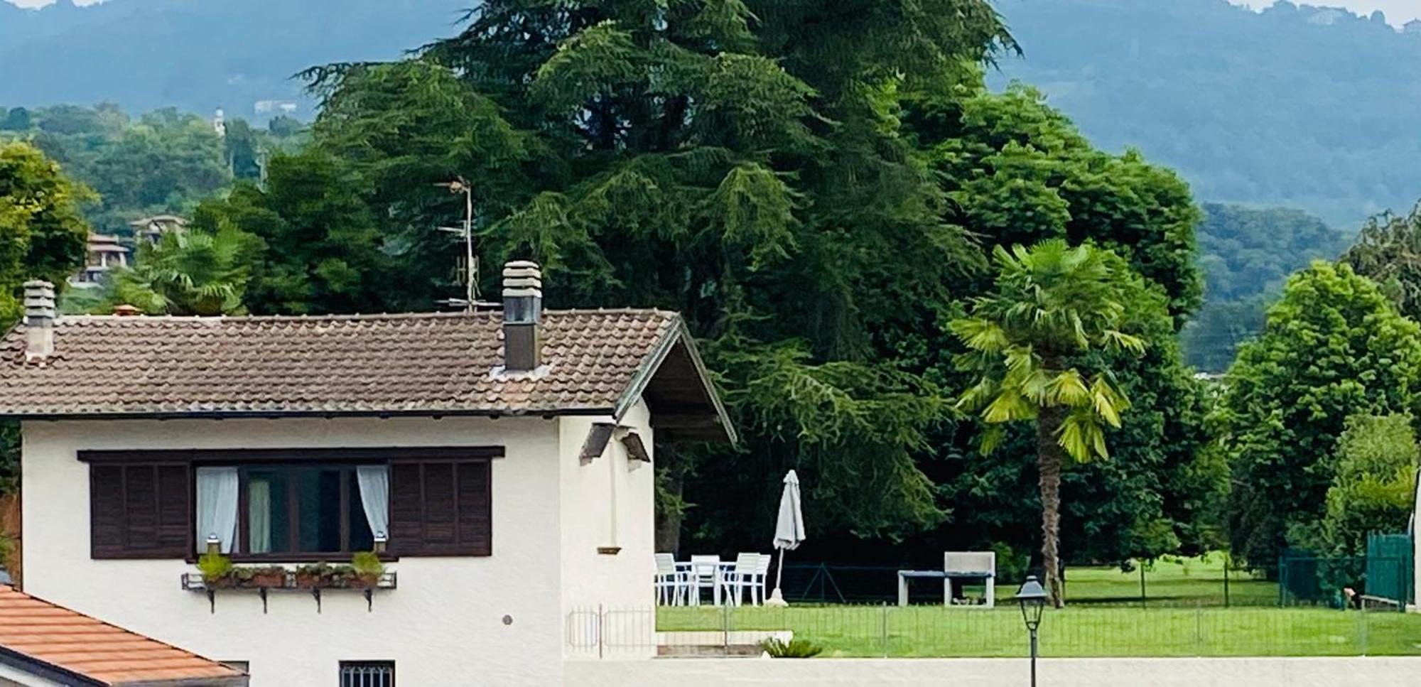 La Playa Cottage Con Spiaggia Privata Pettenasco Luaran gambar